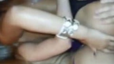 Tarado Filma a Sua Esposa e a Esposa do Amigo se Pegando Gostoso Enquanto Ele se Masturba em Casa de Swing e Vídeo Vaza na Net – Xvídeos