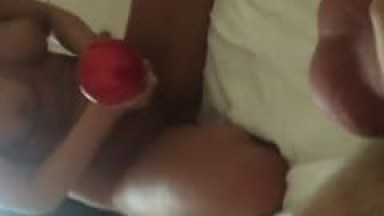 Sadomasoquista Deixa Seu Saco Exposto Pra Sua Loirinha Gostosa Meter a Porrada Com um Taco de Beisebol e Vídeo Para na Net – Xvídeos