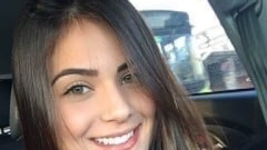 Gatinha de Olhos Claros Paga um Boquete Dentro da Piscina e Depois Exibe Seu Corpo Escultural Debaixo D’água – Xvídeos
