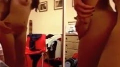 Jovem Ninfeta Bem Gostosa Trepa Com Namorado em Cima de Uma Cadeira no Quarto Dele e Grava Esse Vídeo Que Vazou na Web – PR