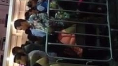 Tarada Gordinha é Flagrada Mamando a Rola de um Desconhecido no Meio da Fila de um Evento em São Paulo – Xvídeos