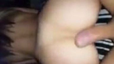 Sexo com ninfeta gata que fode cheia de tesão no porno