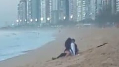 Casal é Flagrado Trepando Gostoso na Praia do Coqueiral de Itaparica em Vila Velha – ES e Vídeo Vaza na Web – Caiu na Net