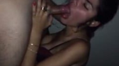 Novinha Muito Gatinha Mamou a Vara do Malandro Com Carinho, Deixando Ele Louco de Tesão Enquanto Grava um Pornô Amador – Xvídeos