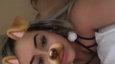 Gostosinha Mandou um Snapchat Pro Ficante Usando Carinha de Cachorrinha Exibindo Sua Bunda Deliciosa Sem Calcinha – Caiu na Net