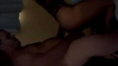 Malandro Levou Uma Ninfeta Pra Sua Casa e Socou Forte na Bucetinha Dela de Quatro Enquanto Gravava um Vídeo Caseiro – Caiu na Net