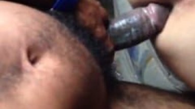 Moreno Sarado Enfia Sua Rola Grossa no Cu do Seu Amigo Passivo de Quatro e Grava um Vídeo Amador Gay Desse Anal Nervoso – RJ
