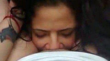 Lésbica Morena Muito Gostosa de Búzios – RJ Chupa a Buceta da Sua Amiga e Deixa Ela Louca de Tesão Com Esse Oral Maravilhoso