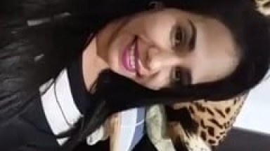 Larissa Moreninha Carioca Muito Tesuda Caiu na Net Após Gravar um Vídeo Caseiro se Masturbando e Falando Várias Putarias – RJ
