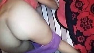 Gisele Ninfetinha Safada de Campinas – SP Empinou Seu Rabo Branco de Quatro e Levou Muita Pirocada Até Seu Namorado Gozar