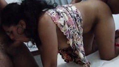 Carmen Esposinha Safada de Diadema – SP Participou de Suruba Com Amigos do Marido e Corno Ainda Filmou a Vadia Dando a Xota e Mamando