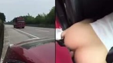Rapaz Para o Seu Carro no Meio de Uma Estrada, e Grava um Vídeo Amador Dando Uma Rapidinha Com Sua Namorada Escorada no Banco – Caiu na Net