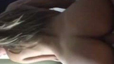 Video de sexo com loira gata que fode bem gostoso