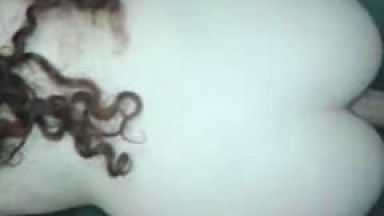 Ágata Branquinha Gaúcha Entrou na Piroca do Seu Namorado de Quatro no Banheiro e Gravou um Vídeo Amador da Putaria – Xvídeos