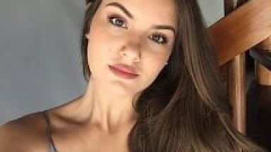 Atriz Global Camila Queiroz Vazou na Net em um Suposto Vídeo Íntimo, Transando Com um Empresário e Gemendo Muito de Prazer