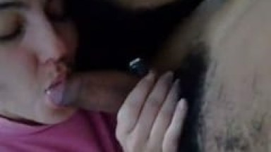 Raíssa Ninfetinha de Santo André – SP Foi Pro Vestiário Com Seu Colega de Turma e Deu Uma Mamada na Rola Até Ganhar Leite