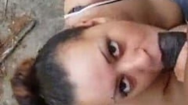 Milene Santos Morena Tesuda de Iguaba Grande – RJ Mamou a Rola do Seu Noivo Mais Velho e Gravou um Vídeo Fazendo Cara de Puta Durante o Oral