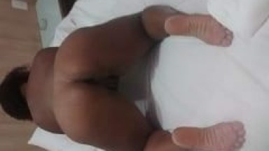Luizinho Malandro de Porto Seguro – BA Recebeu um Boquetão da Sua Puta e Botou Ela Pra Quicar Enquanto Gravava um Pornôzão – Caiu na Net