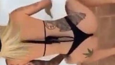 Karlla Alencar a Loirinha Carioca Que Rebola Lindamente Gravou um Outro Vídeo Amador Muito Excitante Balançando Sua Rabeta Espetacular – Caiu na Net