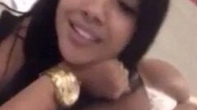 Liliane Ninfeta Espetacular de São Paulo – SP Gravou um Vídeo Caseiro Masturbando Sua Bucetinha Bonita Mas Parou na Web – Amadora