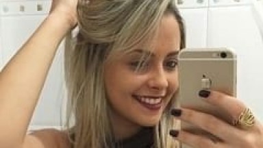 Júlia Loirinha Cheia de Tesão Sentou Gostoso na Piroca e Colocou Câmera Pra Filmar a Transa Caseira – SP