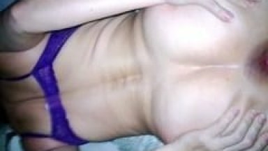 Lorena Ficou Abrindo Seu Cuzinho Rosado Enquanto Tomava Rola na Bucetinha e Seu Parceiro Filmou a Transa – Amadores