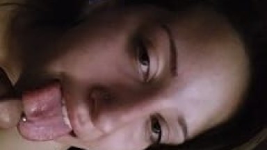 Cristina Ninfeta Deliciosa Ficou Mamando Com Carinho a Piroca do Seu Ficante e Deixou Ele Louco de Tesão Nesse Vídeo Caseiro