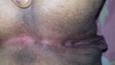 Roberta Ninfeta Deliciosa de Volta Redonda – RJ Ficou se Masturbando Gostoso Gemendo de Tesão em Vídeo Caseiro Picante