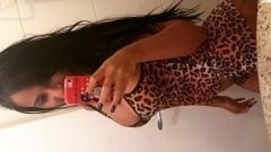 Fabiane Morena Tesuda de Barra do Piraí – RJ Ficou Toda Empinada de Quatro Enquanto o Namorado Desfrutava da Sua Bucetinha