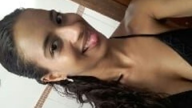 Juliana Ninfeta Provocante Ficou Chupando o Dedinho em Vídeo Caseiro e Tirou Fotos do Seu Corpinho Excitante – Amadora