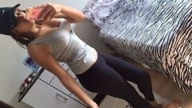 “Bomba, Por Favor” Luíza Novinha Amadora Deu Pro Seu Namorado Devagarzinho, Ficou Muito Excitada e Pediu Pra Ele Meter Com Força
