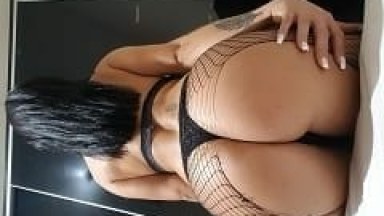 Eduarda Puta de Luxo da Bunda Enorme de Brasília – DF Ficou se Exibindo Peladinha Seduzindo em um Vídeo Amador Excitante – Caiu na Net