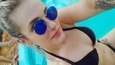 Paula Loirinha de Olhos Claros Gatinha Deu Uma Mamada Nervosa na Rola do Seu Parceiro e Deixou Ele Filmar Esse Oral Insano – SP