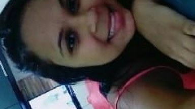 Bia Moraes Moreninha da Buceta Inchada Entrou na Rola do Seu Ficante e Deixou Ele Gravar Esse Pornô Caseiro da Transa – PB