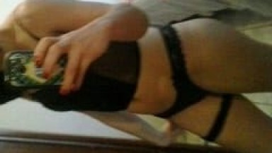 Aline Esposa Gostosinha de Goiânia – GO Ficou de Quatro Levando Rola no cu e Gemendo Alto Até Seu Parceiro Gozar Muito Dentro