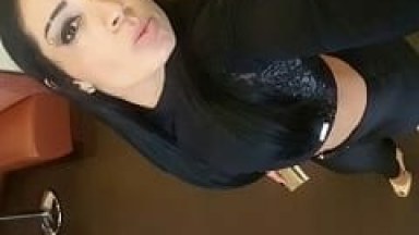 Mônica Santhiago a Gostosona Que Trampava Como Atriz Pornô Tirou a Roupa e se Exibiu de Uma Forma Sensual em Vídeo Caseiro