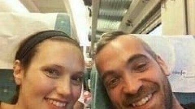 Delicia de Amadora Conheceu o Cara no Trem e Foi Pro Banheiro Com Ele Pra Dar Uma Bela Mamada no Sortudo – Caiu na Net