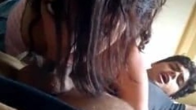 Ninfetinha MUITO Safada Fez Uma Vídeo Selfie Caindo de Boca na Rola do Namorado e Deixou Ele Delirando de Prazer – Caiu na Net