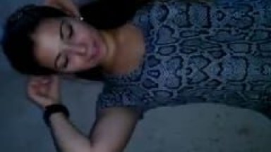 Isabella Loirinha Com Carinha de Santinha Ficou Chupando a Piroca do Ficante Com Vontade Enquanto Ele Gravava um Vídeo do Oral – Caiu na Net