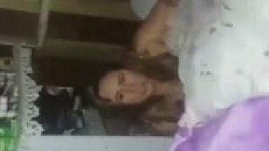 “Acabou a Festa Daiane” Sogra Pegou a Nora no Flagra Transando Com Outro Rapaz e Grava um Vídeo Pra Mostrar a Traição Pro Filho – Amadores