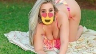 Yasmin Lohani Loira Linda de Foz do Iguaçu – PR Usou Suas Redes Sociais Pra Postar um Vídeo Íntimo Transando Gostoso Com Seu Cliente