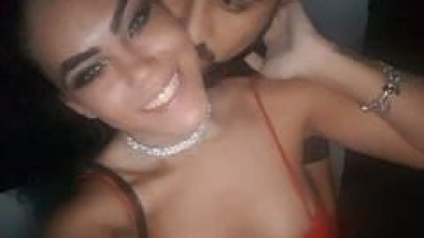 Casal Rangel e Kinho de Florianópolis – SC Que se Conheceram no Mundo do Swing e Agora Fazem Exibicionismo na Internet Tiraram Fotos Ousadas e a Gostosa Sensualizou em Vídeo