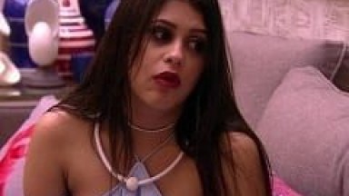 Ana Paula a Eliminada do BBB18 Que é Estudante de Jornalismo em Florianópolis – SC Deu Mole ao Tirar o Sutiã e Acabou Pagando Peitinho ao Vivo