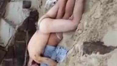 Carnaval 2018: Após Dar Uma Transada na Praia em Pleno Carnaval de Floripa – SC o Casal Dormiu Sem Roupas e Acaram Sendo Flagrados Pela Manhã – Caiu na Net