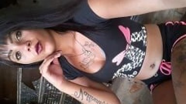 Bruna Corrêa Ninfeta Deliciosa de 18 Aninhos de Itaperuna – RJ Deu Uma Quicada Talentosamente na Rola do Ficante e Ele Gravou um Pornô Amador