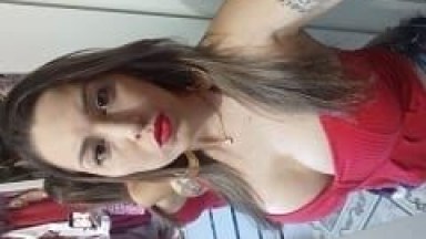 Suenny Cabral Loira Gostosa e Ousada de Rio das Ostras – RJ Gravou um Pornô Caseiro se Exibindo Peladinha e se Masturbando Cheia de Tesão Com um Pepino