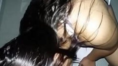 Carmem Esposa Bem Safada Ficou Seduzindo Seu Marido Com Seu Rabetão e Depois Fez um Boquete Especial Enquanto Ele Filmava – Caiu na Net