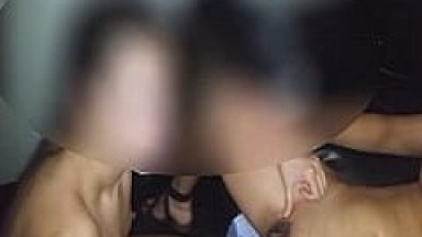 Minha Esposa e Amiga Na Cabine da Vogue Clube – RJ Se Pegando Muito Gostoso Essas Duas Safadas Liberais