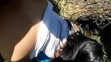 Tarado De Gramado – RS Levou Sua Puta Pro Mato Colocou Ela De Quatro E Fez Questão De Filmar O Sexo Amador