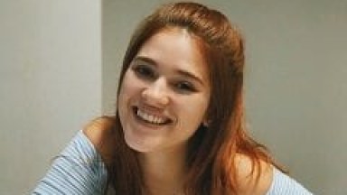 BBB18: Ana Clara A Novinha Safada Da Casa Mais Vigiada Do Brasil Mostrou O Peito Lindo Mais Uma Vez Enquanto Conversava Com A Amiga Gleice E Se Distraiu